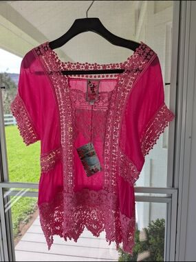 Johnny Was NWT Pink Insert Embroidered Blouse S (Retail $218)